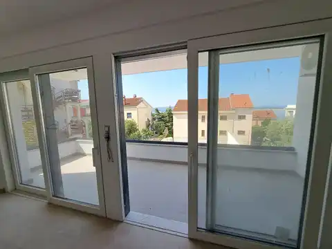 Crikvenica, Dramalj - Modern four-bedroom apartment with a pool, new construction