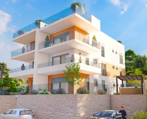 Trogir, Okrug Gornji – Dvosoban penthouse s krovnom terasom