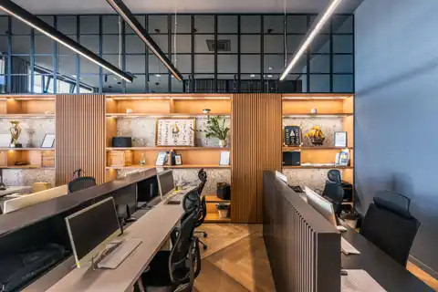 Split, Trstenik - Atraktívní komerční prostor v budově Orin