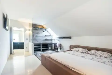 Zagreb, Perjavica - Penthouse s pogledom na Zagreb