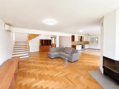 Dům 275 m² k pronájmu, Jazbina — zahrada, 2 garáže