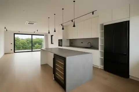 Zagreb, Pantovčak – Luksuzni četverosoban penthouse 131m2  najam