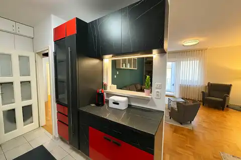 Záhřeb, Mlinovi – třípokojový byt s balkonem v přízemí