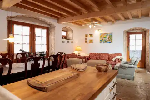 Hvar, Stari Grad – Kamena kuća u staroj jezgri grada