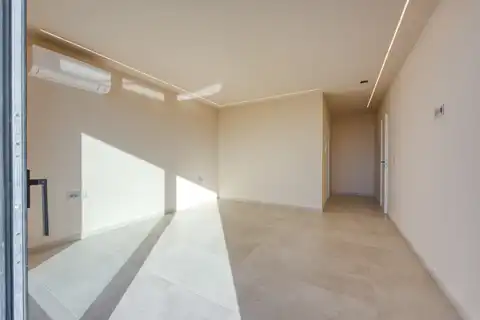 Poreč – Moderna vila s krovnom terasom