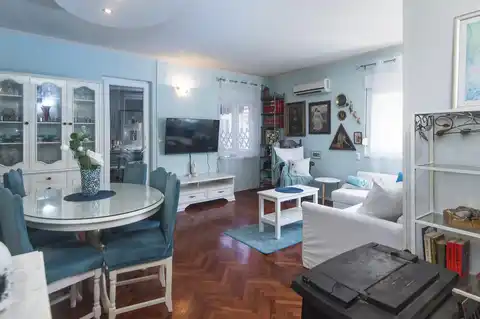 Split, Bačvice - Trzypokojowe mieszkanie z loggią