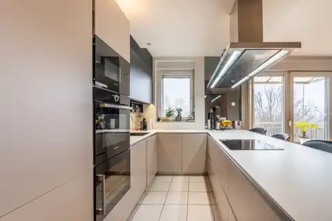 Zagreb, Šestine - Trosoban moderan stan sa pogledom na zelenilo