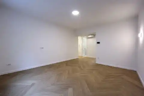 Zagreb, Mandaličina – renovierte 2-Zimmer-Wohnung mit Balkon