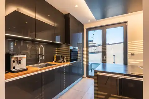 Zagreb, Unterstadt - Luxus-Penthouse mit Panoramadachterrasse