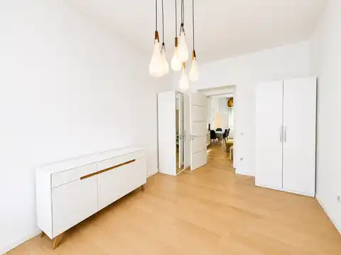 Zagreb, Donji grad – byt 88 m² na prenájom, 3-izbový, 3. poschodie, zrekonštruovaný