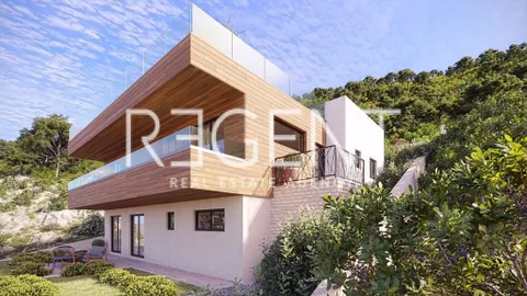 Rogoznica, Ražanj - Vila ve výstavbě první řada u moře 250 m2
