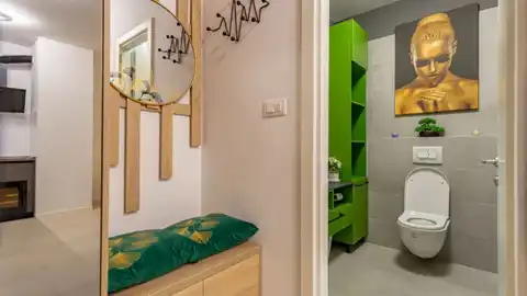 Split, Žnjan - Dvosoban stan sa loggiom i jacuzzijem