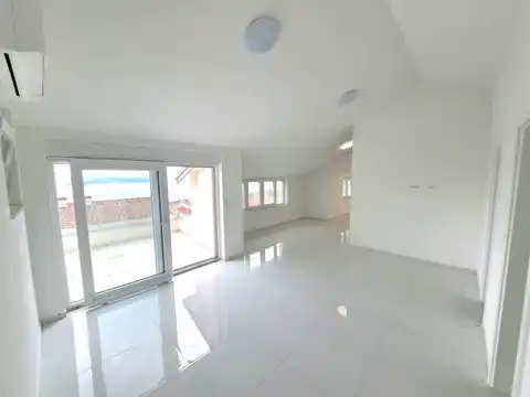 Crikvenica - Štvorizbový byt s dvoma terasami 110 m2, novostavba