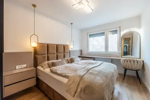 Zagreb, Malešnica - Moderan i potpuno renoviran trosoban stan