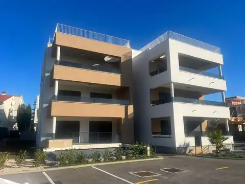 Zadar, Sukošan - Luksuzan trosoban stan 125 m2 novogradnja
