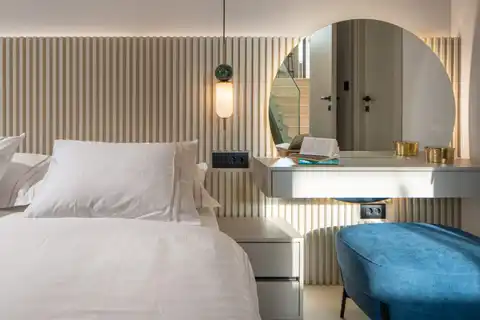 Podstrana - Moderná luxusná vila s bazénom a strešnou terasou