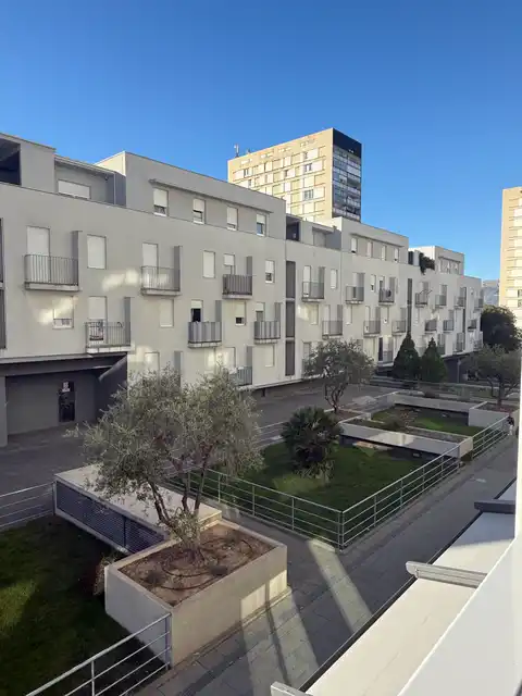 Split, Spinut – jednosoban stan s garažom i lođom blizu centra