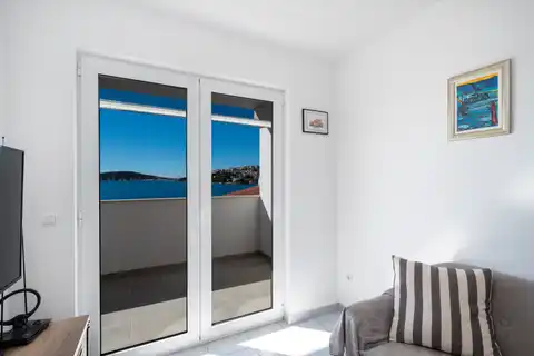 Šibenik, Rogoznica - Haus mit sechs Apartments