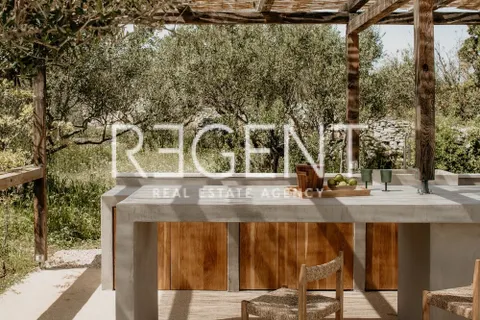 Šolta - Villa unica con vista panoramica sul mare, 270 m2