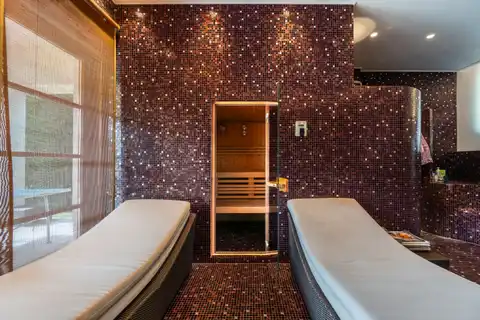Villa 780 mq, Šestine — wellness, 5 camere da letto, garage