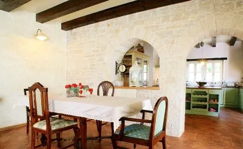 Istra, Rovinj – Rustikalna kamena rezidencija 225 m2