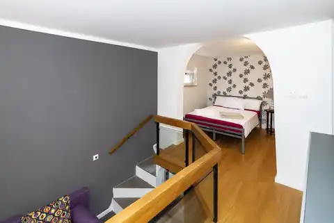 Split, Meje - Dvosoban stan sa terasom i pogledom na more