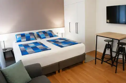 Šibenik, centar – potpuno uređena kuća s 4 apartmana