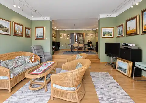 Maksimir – casa bifamiliare di 230 m² con garage