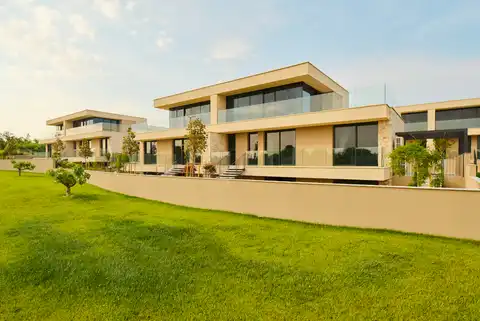 Istria, Petram Resort – villa 263 mq, giardino, terrazze, vista mare