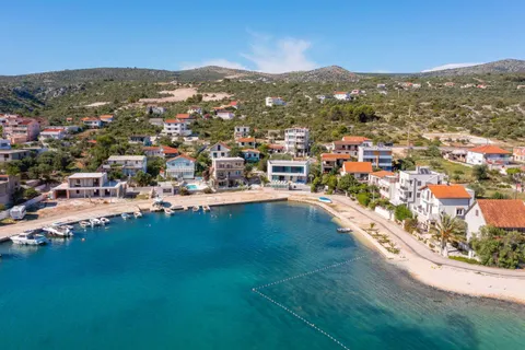 Rogoznica – Villa di lusso di 200 m2 sul mare