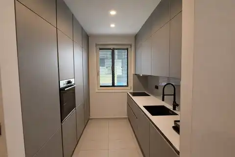 Zagreb, Città Bassa - Moderno appartamento con tre camere da letto in affitto