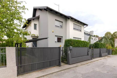 Záhřeb, Lašćina – Rodinný dům ve skvělé lokalitě 395 m2