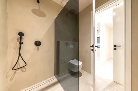 Trogir - Nuova villa moderna di 300m2 con piscina e jacuzzi