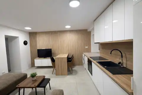 Zagreb, Centar - potpuno renoviran jedosoban stan u centru grada