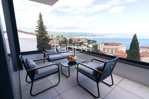 Opatija – Moderan trosoban stan s pogledom na more 128,52 m2