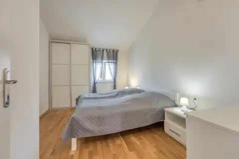 Parenzo, Vežnaveri – casa con due appartamenti