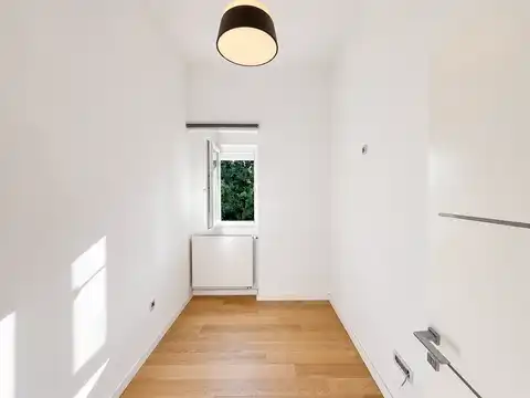 Zagreb, Donji grad – byt 88 m² na prenájom, 3-izbový, 3. poschodie, zrekonštruovaný