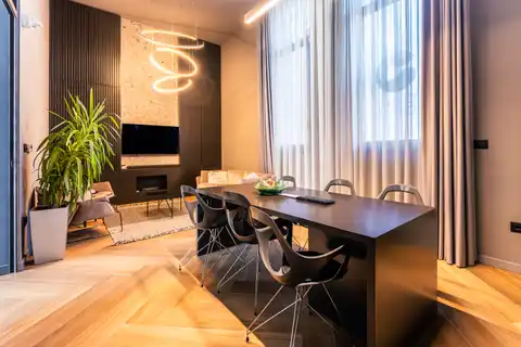 Spalato, Trstenik - Attraente spazio commerciale nell'edificio Orin