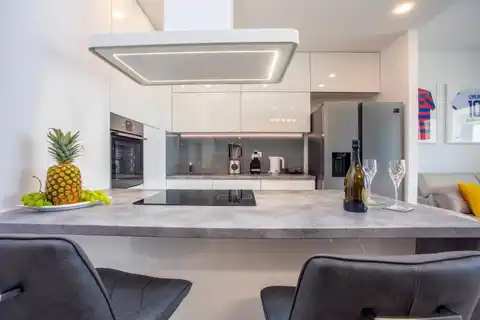 Split, Žnjan - Dvosoban stan sa loggiom i pogledom na more