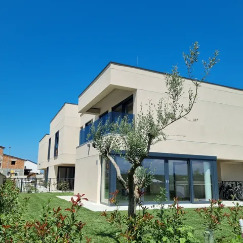 Istra, Umag – Luksuzna urbana vila 186,28 m2