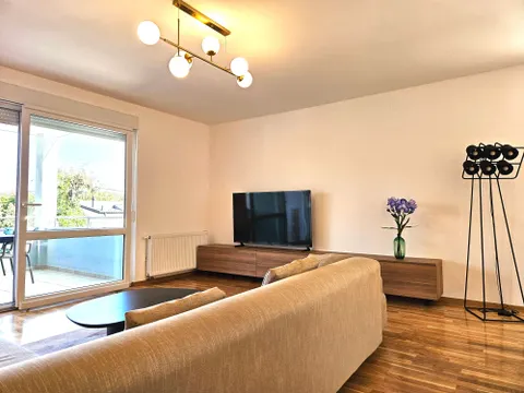 Zagabria, Pantovčak - Lussuoso appartamento di quattro locali con terrazza di 166 m2 + garage, prima locazione