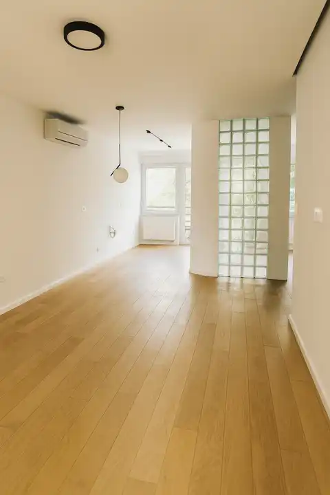 Zagreb, Centar - Renovirani dvosoban stan na odličnoj lokaciji