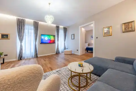 Ljubljana Center - luksuzno opremljeno dvosobno stanovanje v samem centru