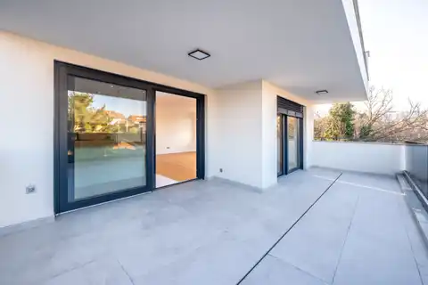 Загреб, Сребрняк – роскошная четырехкомнатная квартира