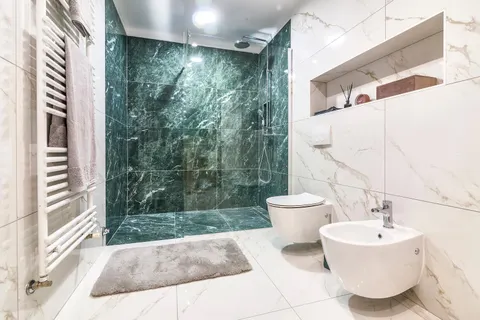 Zagreb, Pantovčak- Luksuzan dvosoban stan s vrtom 110 m2 najam