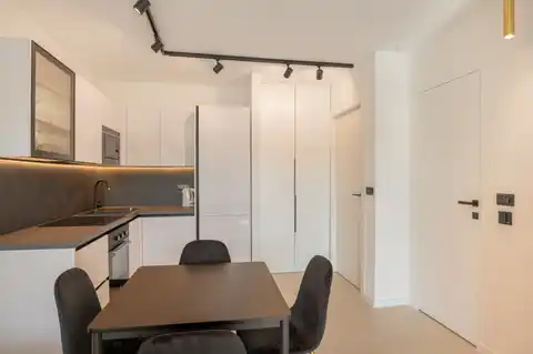 Split, Centar-Luksuzno renoviran trosoban stan u centru Splita