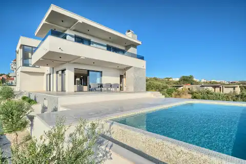 Primošten – Luxusná vila s infinity bazénom, 450 m2 novostavba