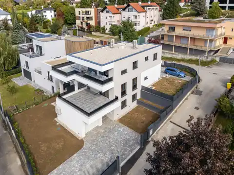 Zagreb, Šestine – Stan u urbanoj vili s prostranim vrtom