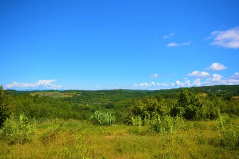 Istrie, Buje - Stavební pozemek 880 m2