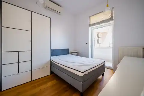 Appartamento 240 m², Donji grad — 3 camere da letto, balcone, parcheggio